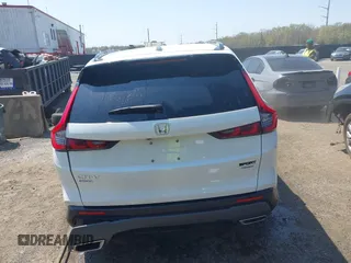 2025 Honda CR-V Sport Touring with VIN 7FARS6H90SE012794, listed as a IAAI auction lot 42007143 with 10,118 mi miles and . Bid and sale history available at DreamBid. Image 16.