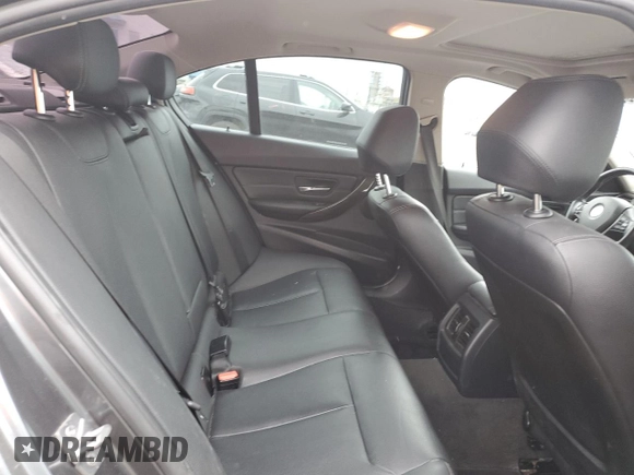 2013 BMW 3 Series 320i xDrive с VIN WBA3C3C53DF981650, выставлен на аукционе Copart как лот 58251005 с пробегом 178 714 миль миль и Списание • Salvage title. История ставок и продаж доступна на DreamBid. Изображение 10.