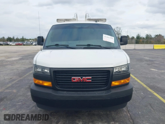 2022 GMC Savana Cargo Van with VIN 1GTW7AF75N1149215, listed as a IAAI auction lot 41307350 with 117,793 mi miles. Bid and sale history available at carsss.com. Image 12.