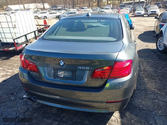 2012 BMW 5 Series 528i with VIN WBAXG5C5XCDY30221, listed as a IAAI auction lot 41639978 with 181,474 mi miles. Bid and sale history available at carsss.com. Image 17.