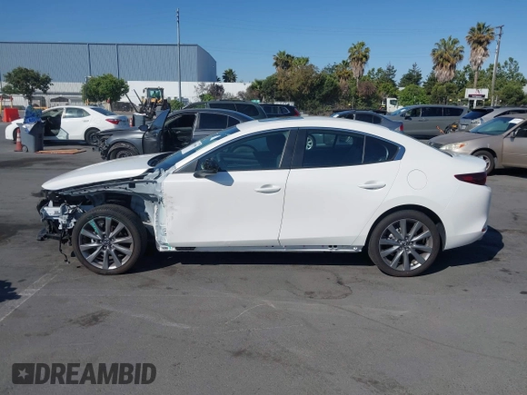 2024 Mazda 3 S Preferred with VIN 3MZBPACM4RM425897, listed as a IAAI auction lot 42598965 with 3,605 mi miles and . Bid and sale history available at DreamBid. Image 15.