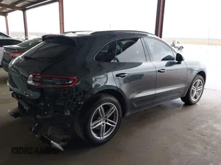 2018 Porsche Macan with VIN WP1AA2A55JLB15571, listed as a IAAI auction lot 41720835 with 63,770 mi miles. Bid and sale history available at carsss.com. Image 4.