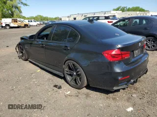 2016 BMW M3 z VIN WBS8M9C51G5D31665, wystawiony jako Copart lot #56202635 z przebiegiem 75 785 mil mil oraz Szkody całkowita. Historia ofert i sprzedaży dostępna na DreamBid. Obrazek 2.