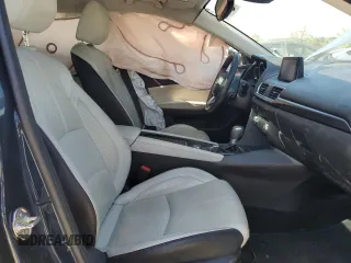 2017 Mazda 3 Grand Touring z VIN JM1BN1M3XH1117241, wystawiony jako Copart lot #53499295 z przebiegiem 63 886 mil mil oraz Szkoda całkowita • Salvage title. Historia ofert i sprzedaży dostępna na DreamBid. Obrazek 7.