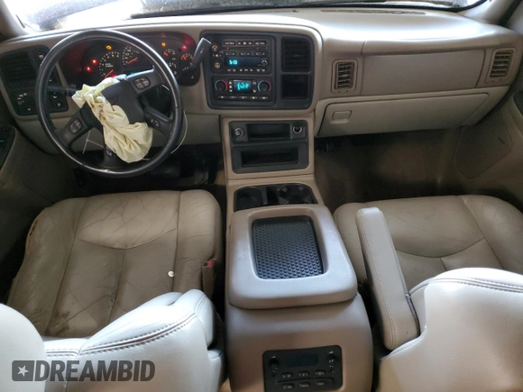 2004 Chevrolet Suburban Z71 z VIN 3GNFK16Z94G142386, wystawiony jako Copart lot #56150595 z przebiegiem 171 607 mil mil oraz Szkoda całkowita • Salvage title. Historia ofert i sprzedaży dostępna na DreamBid. Obrazek 8.