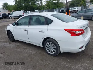 2017 Nissan Sentra S z VIN 3N1AB7AP7HY409457, wystawiony jako IAAI lot #42388313 z przebiegiem 126 553 mil mil oraz . Historia ofert i sprzedaży dostępna na DreamBid. Obrazek 3.