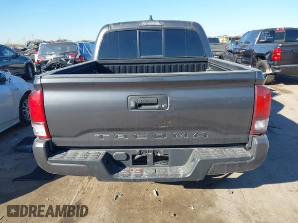 2021 Toyota Tacoma SR z VIN 3TYAX5GN3MT023665, wystawiony jako IAAI lot #41399435 z przebiegiem 53 552 mil mil oraz . Historia ofert i sprzedaży dostępna na DreamBid. Obrazek 17.