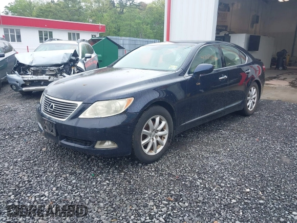 2008 Lexus LS 460 with VIN JTHBL46F585073817, listed as a IAAI auction lot 42238404 with 218,617 mi miles and . Bid and sale history available at DreamBid. Image 17.