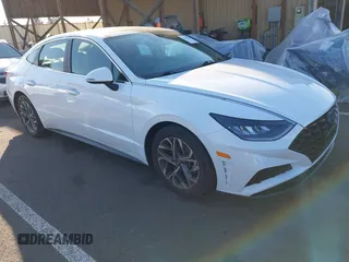 2020 Hyundai Sonata SEL z VIN 5NPEF4JA6LH002801, wystawiony jako IAAI lot #41414653 z przebiegiem 62 167 mil mil oraz . Historia ofert i sprzedaży dostępna na DreamBid. Obrazek 1.
