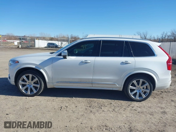 2018 Volvo XC90 Inscription with VIN YV4A22PL0J1386504, listed as a IAAI auction lot 41751916 with 73,081 mi miles. Bid and sale history available at carsss.com. Image 14.