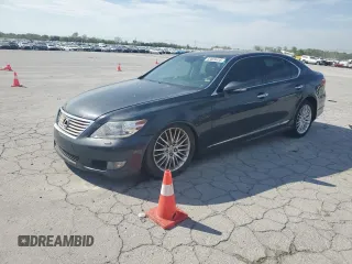 2011 Lexus LS 460 z VIN JTHBL5EF8B5103696, wystawiony jako Copart lot #53824455 z przebiegiem 118 705 mil mil oraz Szkody całkowita. Historia ofert i sprzedaży dostępna na DreamBid. Obrazek 1.