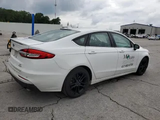 2020 Ford Fusion SE with VIN 3FA6P0HD9LR188959, listed as a Copart auction lot 60460795 with 110,974 mi miles and Salvage title. Bid and sale history available at DreamBid. Image 3.