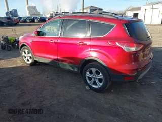 2015 Ford Escape SE with VIN 1FMCU9GX8FUB44465, listed as a IAAI auction lot 41826446 with 184,825 mi miles. Bid and sale history available at carsss.com. Image 3.