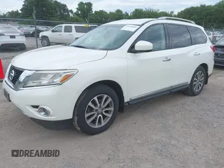 2015 Nissan Pathfinder Platinum with VIN 5N1AR2MM5FC667264, listed as a IAAI auction lot 42684869 with 173,749 mi miles and . Bid and sale history available at DreamBid. Image 17.