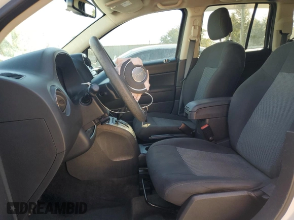 2016 Jeep Compass Sport with VIN 1C4NJCBB8GD731524, listed as a Copart auction lot 42328385 with 103,218 mi miles and Salvage title. Bid and sale history available at DreamBid. Image 7.