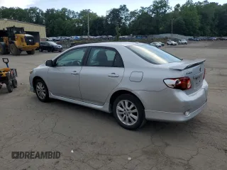 2010 Toyota Corolla z VIN 2T1BU4EE1AC260665, wystawiony jako Copart lot #60441805 z przebiegiem 173 521 mil mil oraz Szkoda całkowita • Salvage title. Historia ofert i sprzedaży dostępna na DreamBid. Obrazek 2.