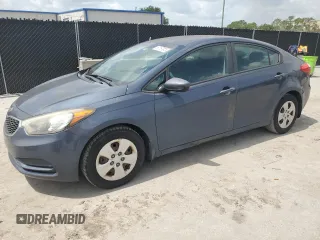 2016 Kia Forte LX z VIN KNAFK4A60G5579502, wystawiony jako Copart lot #60157975 z przebiegiem 120 916 mil mil oraz Czysty tytuł • Clean title. Historia ofert i sprzedaży dostępna na DreamBid. Obrazek 1.