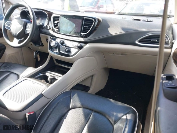 2023 Chrysler Pacifica Hybrid Limited with VIN 2C4RC1S78PR551260, listed as a IAAI auction lot 41992752 with 55,136 mi miles. Bid and sale history available at carsss.com. Image 5.