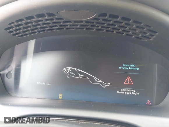 2015 Jaguar XJ с VIN SAJWA3HT3FMV86221, выставлен на аукционе IAAI как лот 42628203 с пробегом 125 951 миль миль и . История ставок и продаж доступна на DreamBid. Изображение 7.