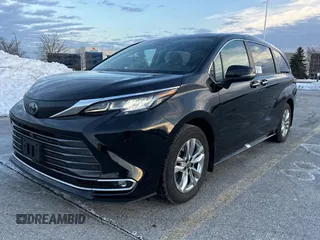 2022 Toyota Sienna XLE with VIN 5TDGSKFC2NS073512, listed as a Copart auction lot 43649765 with 1,681 mi miles and Clean Title. Bid and sale history available at carsss.com. Image 1.