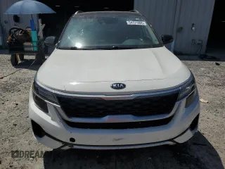 2021 Kia Seltos S z VIN KNDEU2AA2M7140044, wystawiony jako Copart lot #54721005 z przebiegiem 74 870 mil mil oraz Szkoda całkowita • Salvage title. Historia ofert i sprzedaży dostępna na DreamBid. Obrazek 5.