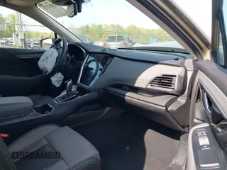 2025 Subaru Outback Onyx с VIN 4S4BTALC7S3125022, выставлен на аукционе IAAI как лот 42033771 с пробегом 27 062 миль миль и . История ставок и продаж доступна на DreamBid. Изображение 5.
