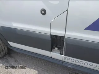 2015 Ford Transit Cargo z VIN 1FTNR1ZMXFKA45161, wystawiony jako IAAI lot #42181449 z przebiegiem 130 096 mil mil oraz . Historia ofert i sprzedaży dostępna na DreamBid. Obrazek 17.