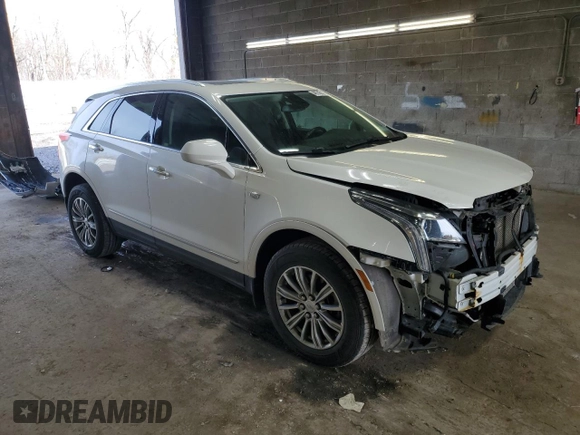 2017 Cadillac XT5 Luxury AWD z VIN 1GYKNDRS8HZ232837, wystawiony jako Copart lot #48743625 z przebiegiem 103 469 mil mil oraz Szkoda całkowita • Salvage title. Historia ofert i sprzedaży dostępna na DreamBid. Obrazek 4.