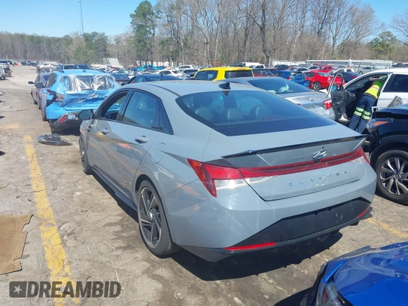 2023 Hyundai Elantra N Line z VIN KMHLR4AFXPU375874, wystawiony jako IAAI lot #41813523 z przebiegiem 59 060 mil mil oraz . Historia ofert i sprzedaży dostępna na DreamBid. Obrazek 3.