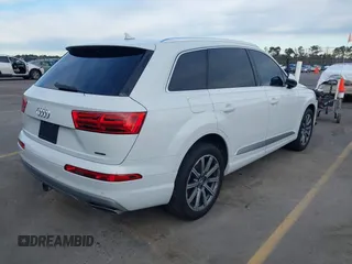 2018 Audi Q7 Premium Plus with VIN WA1LHAF71JD031195, listed as a IAAI auction lot 41219666 with 63,641 mi miles. Bid and sale history available at carsss.com. Image 4.