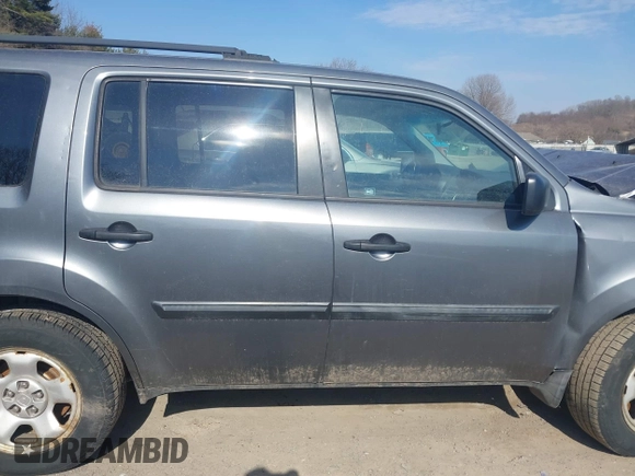 2011 Honda Pilot LX with VIN 5FNYF4H2XBB064209, listed as a IAAI auction lot 41779836 with 213,163 mi miles. Bid and sale history available at carsss.com. Image 13.