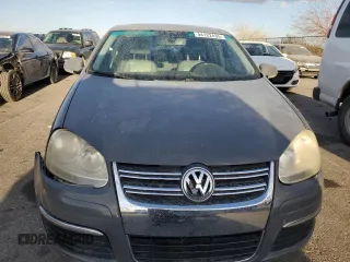 2005 Volkswagen Jetta 2.5L с VIN 3VWDF71K75M640121, выставлен на аукционе Copart как лот 44122435 с пробегом 208 587 миль миль и Списание • Salvage title. История ставок и продаж доступна на DreamBid. Изображение 5.