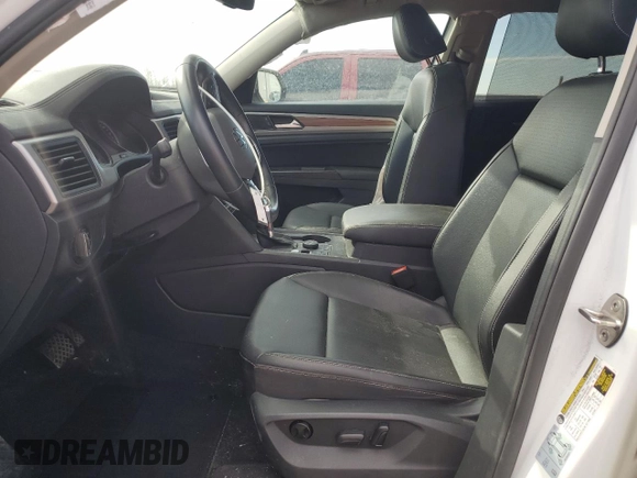 2021 Volkswagen Atlas SE z VIN 1V2HR2CA0MC526141, wystawiony jako Copart lot #46484105 z przebiegiem 49 420 mil mil oraz Szkoda całkowita • Salvage title. Historia ofert i sprzedaży dostępna na DreamBid. Obrazek 7.