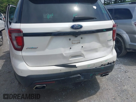 2016 Ford Explorer Sport z VIN 1FM5K8GT8GGA23182, wystawiony jako IAAI lot #42479915 z przebiegiem 160 099 mil mil oraz . Historia ofert i sprzedaży dostępna na DreamBid. Obrazek 6.