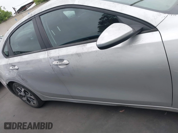 2021 Kia Forte LXS with VIN 3KPF24AD5ME387610, listed as a IAAI auction lot 42133985 with 31,437 mi miles and . Bid and sale history available at carsss.com. Image 14.