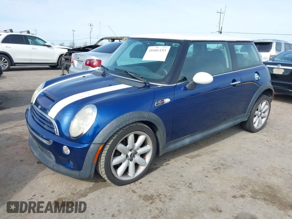 2003 MINI Hardtop S z VIN WMWRE33433TD72153, wystawiony jako IAAI lot #41601153 z przebiegiem 185 286 mil mil oraz . Historia ofert i sprzedaży dostępna na DreamBid. Obrazek 17.
