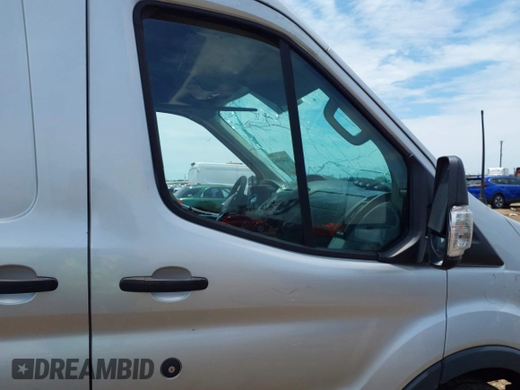2015 Ford Transit Cargo z VIN 1FTNR2CM9FKB05431, wystawiony jako IAAI lot #42486662 z przebiegiem Nie podano mil oraz . Historia ofert i sprzedaży dostępna na DreamBid. Obrazek 5.