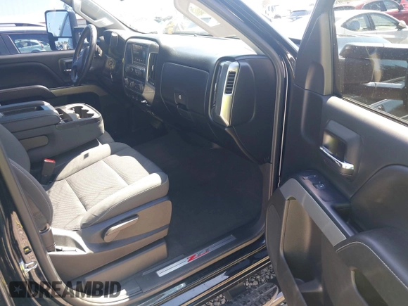 2018 Chevrolet Silverado 1500 LT with VIN 3GCUKREC7JG544365, listed as a IAAI auction lot 42055441 with 57,832 mi miles. Bid and sale history available at carsss.com. Image 5.