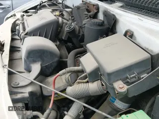 2002 Chevrolet Astro Cargo z VIN 1GCDM19X92B120737, wystawiony jako IAAI lot #41953390 z przebiegiem 256 316 mil mil oraz . Historia ofert i sprzedaży dostępna na DreamBid. Obrazek 13.