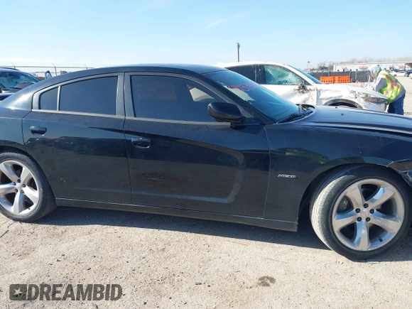 2013 Dodge Charger RT with VIN 2C3CDXCT4DH686677, listed as a IAAI auction lot 41237956 with 145,692 mi miles. Bid and sale history available at carsss.com. Image 13.