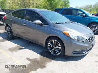 2016 Kia Forte EX with VIN KNAFX4A8XG5522646, listed as a IAAI auction lot 41981647 with 109,843 mi miles. Bid and sale history available at carsss.com. Image 1.