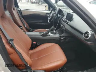 2022 Mazda MX-5 Miata Grand Touring z VIN JM1NDAM78N0504942, wystawiony jako Copart lot #83746334 z przebiegiem 17 610 mil mil oraz Szkoda całkowita • Salvage title. Historia ofert i sprzedaży dostępna na DreamBid. Obrazek 10.