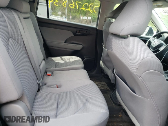 2022 Toyota Highlander L with VIN 5TDCZRBH0NS582664, listed as a Copart auction lot 52276834 with 23,648 mi miles and Salvage title. Bid and sale history available at DreamBid. Image 10.