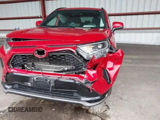 2021 Toyota RAV4 SE with VIN JTMAB3FV8MD044152, listed as a IAAI auction lot 42521714 with 142,710 mi miles and . Bid and sale history available at DreamBid. Image 6.