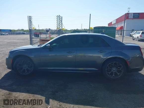 2016 Chrysler 300 with VIN 2C3CCABG6GH321121, listed as a IAAI auction lot 41951797 with 115,170 mi miles. Bid and sale history available at carsss.com. Image 14.