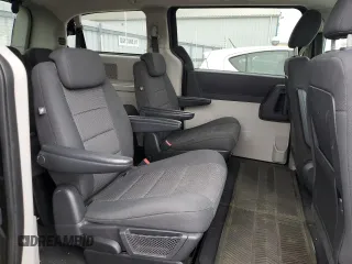 2008 Dodge Grand Caravan SE z VIN 2D8HN44H08R796201, wystawiony jako Copart lot #56981925 z przebiegiem 268 007 mil mil oraz Czysty tytuł • Clean title. Historia ofert i sprzedaży dostępna na DreamBid. Obrazek 11.