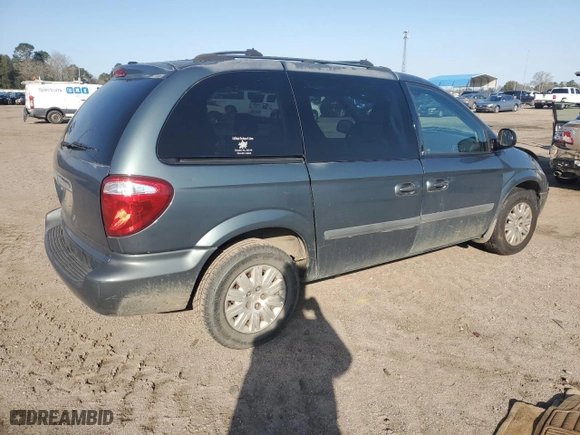 2006 Chrysler Town & Country SWB with VIN 1A4GP45R86B572577, listed as a Copart auction lot 44276325 with 0 mi miles and Salvage Title. Bid and sale history available at carsss.com. Image 3.