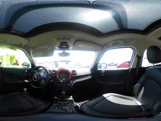 2017 MINI Countryman Cooper z VIN WMZYS7C38H3E07203, wystawiony jako IAAI lot #42272765 z przebiegiem 66 308 mil mil oraz . Historia ofert i sprzedaży dostępna na DreamBid. Obrazek 20.