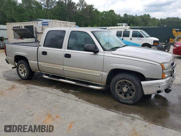 2007 Chevrolet Silverado 1500 LS with VIN 2GCEC13V871156523, listed as a Copart auction lot 53864385 with 385,053 mi miles and Salvage Title. Bid and sale history available at DreamBid. Image 4.