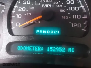 2005 Chevrolet Tahoe LT with VIN 1GNEK13T75R253693, listed as a IAAI auction lot 42013420 with 152,952 mi miles. Bid and sale history available at carsss.com. Image 7.